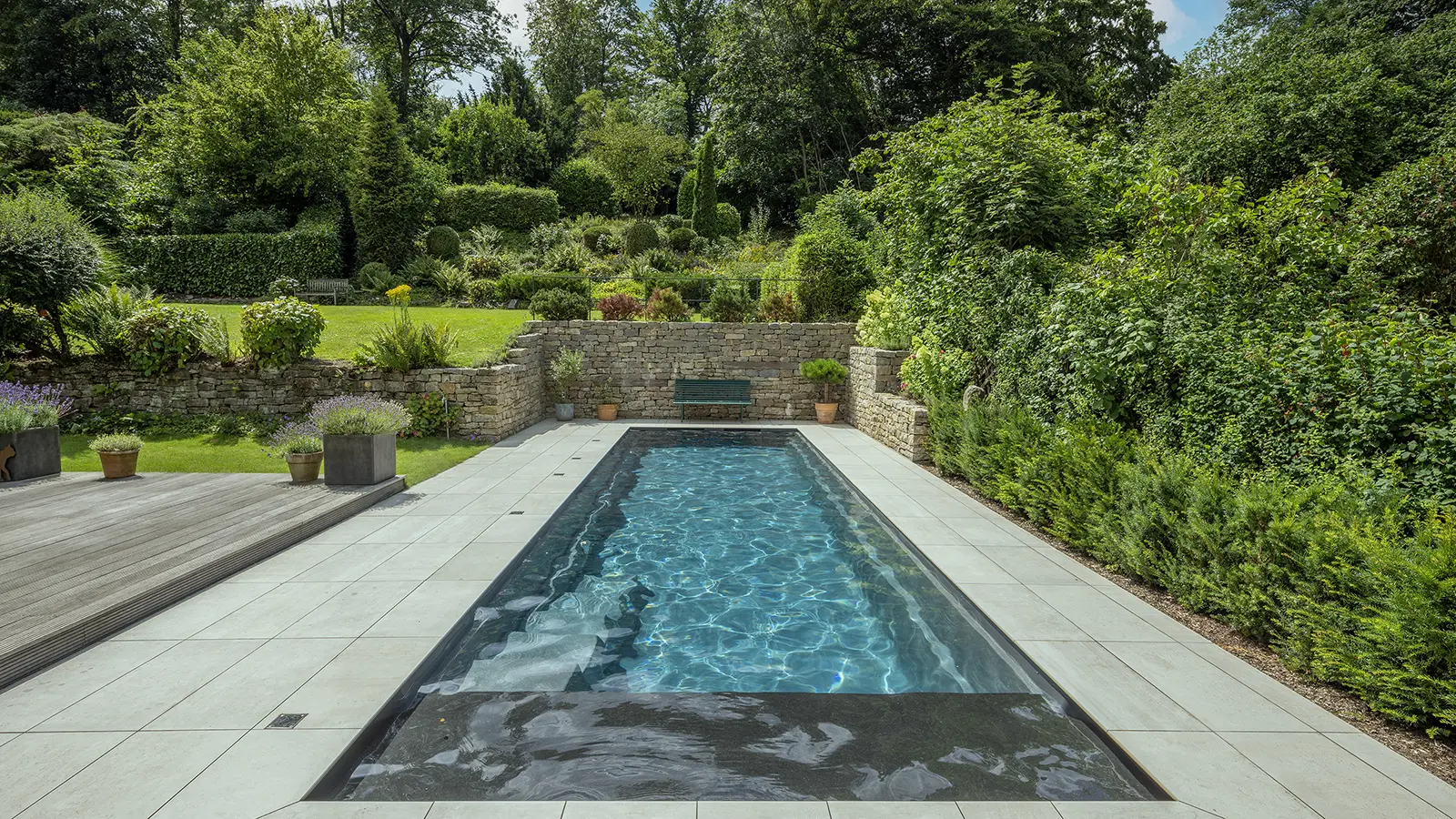 Graphite Grey Farbe des Schwimmbads